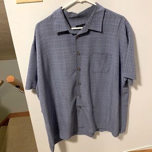 Van Heusen Dad Button up T-shirt